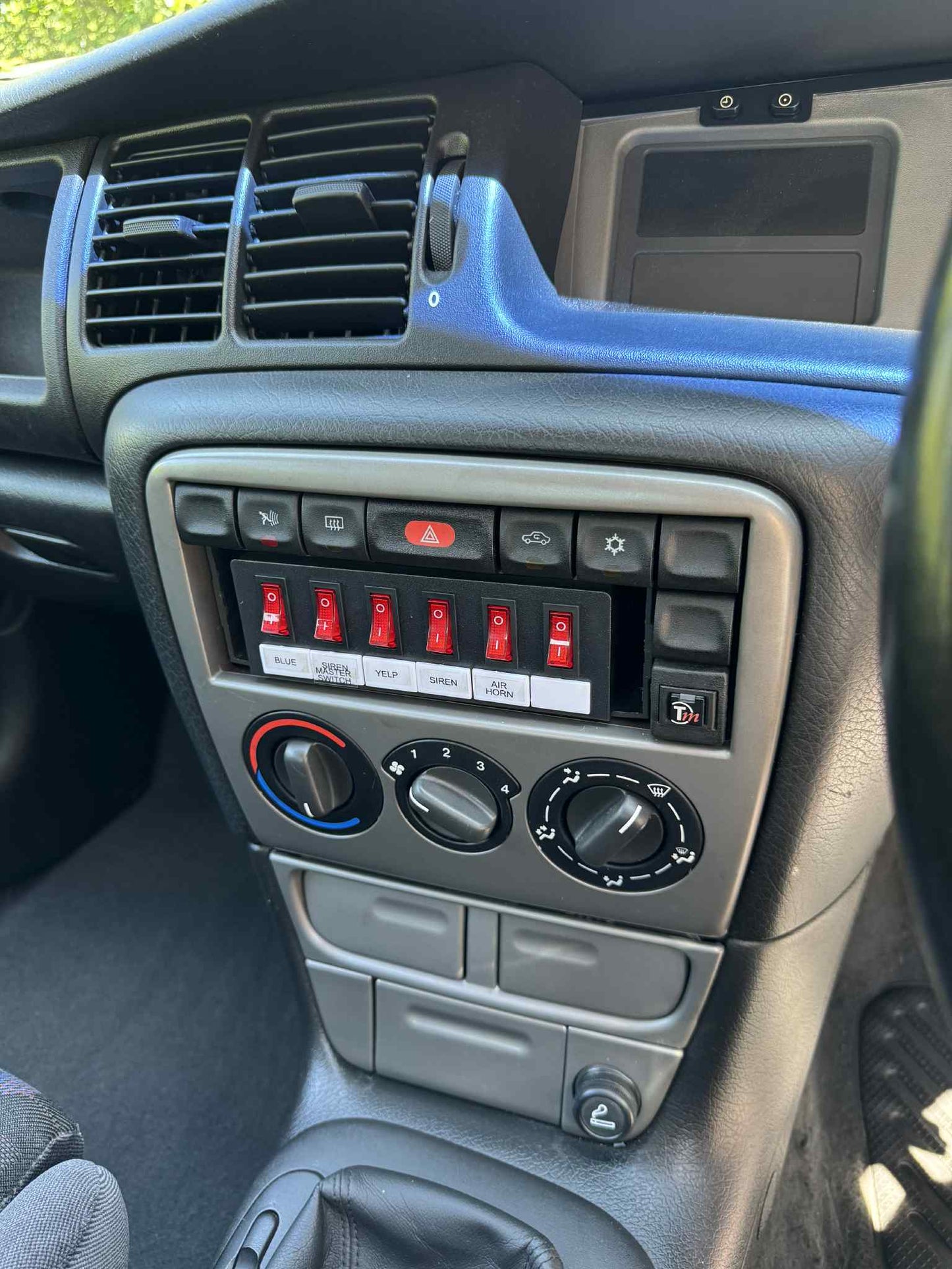 Vauxhall Vectra Police