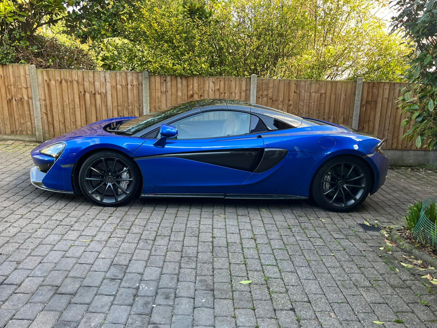 McLaren 570S