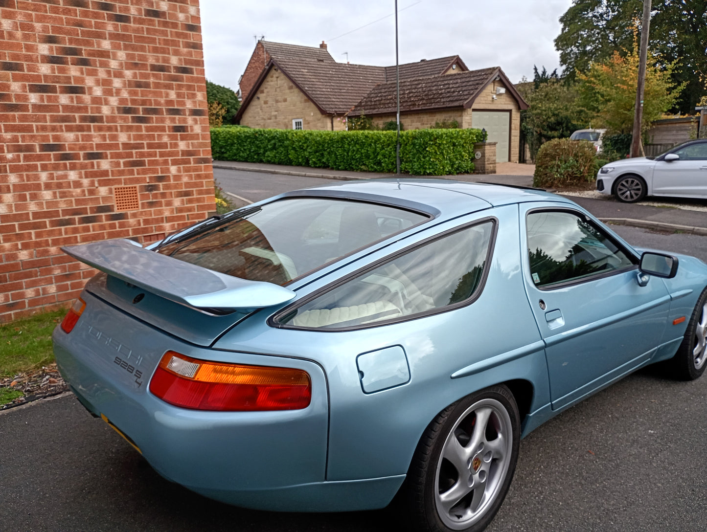 Porsche 928 S4
