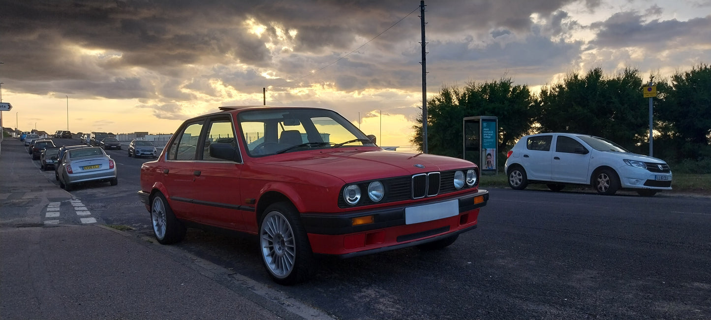 BMW E30 318i auto
