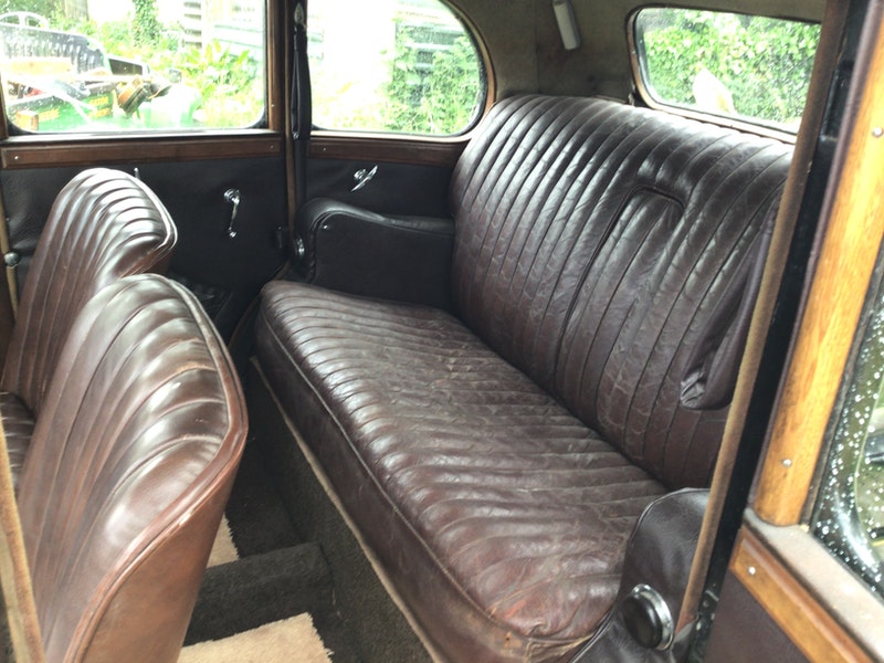Wolseley 16/65 Saloon