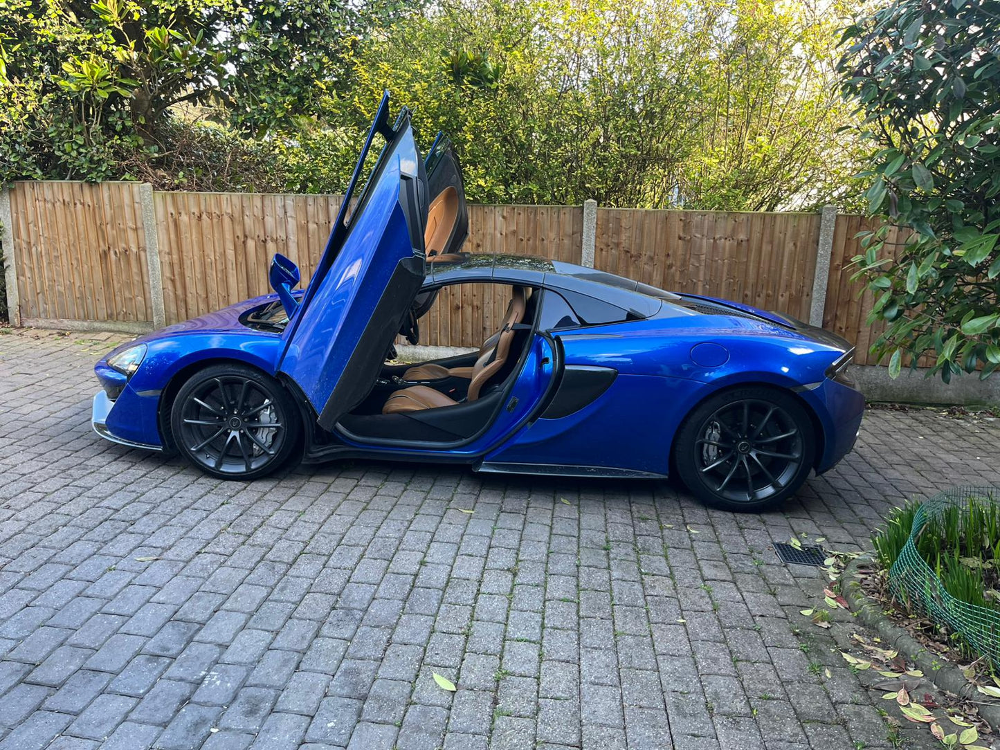 McLaren 570S