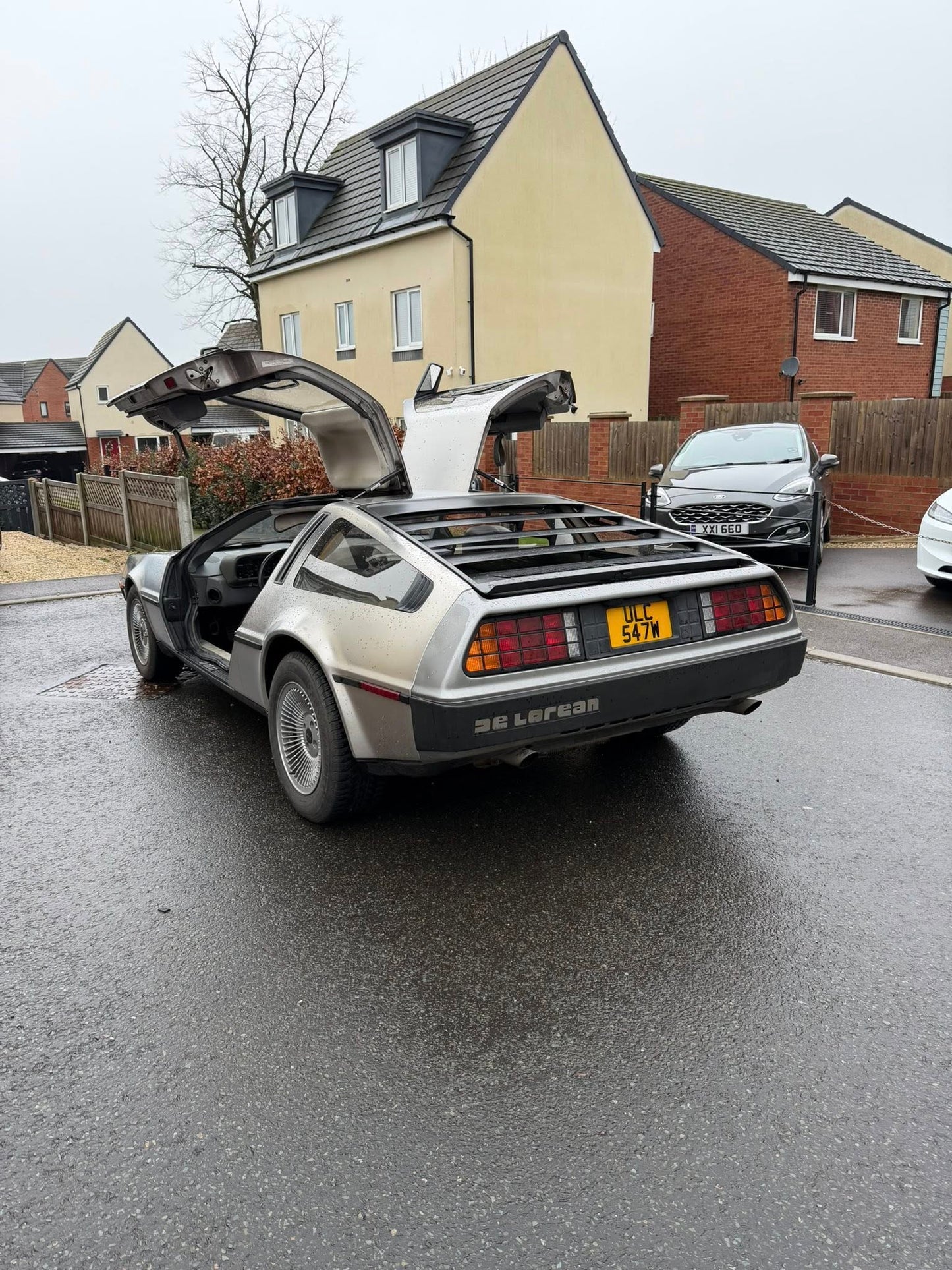 DeLorean DMC-12