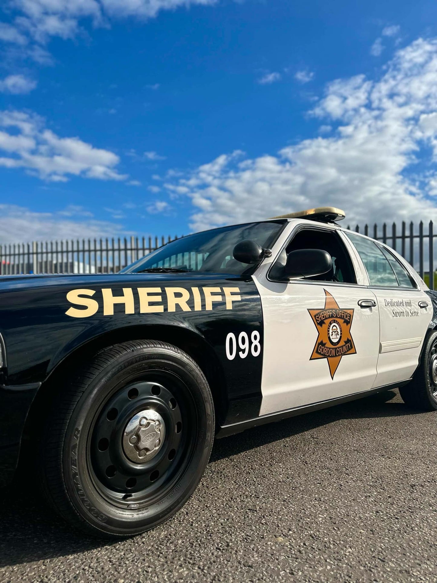 Ford Crown Vic - Gordon County Sheriff Police Car