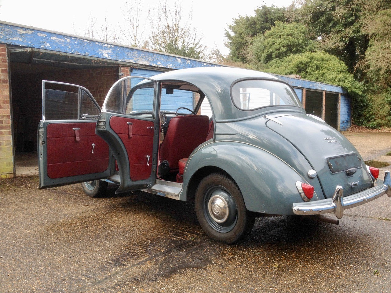 Morris Minor 4 Door