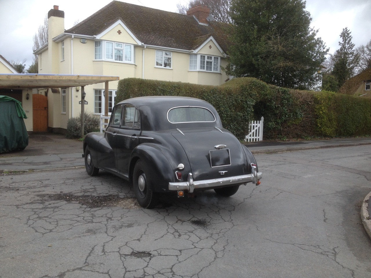 Black Wolseley 6/80