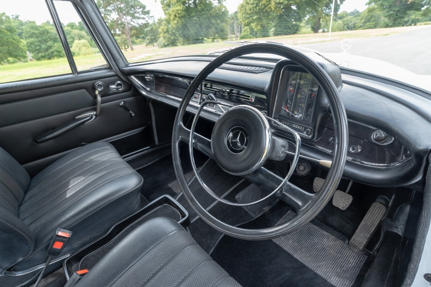 Mercedes Benz Fintail