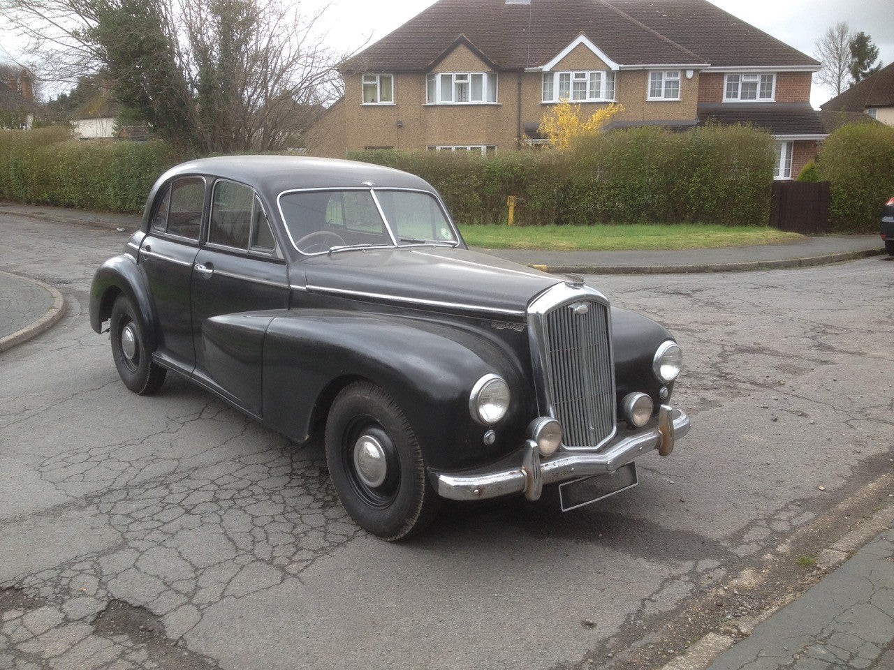 Black Wolseley 6/80