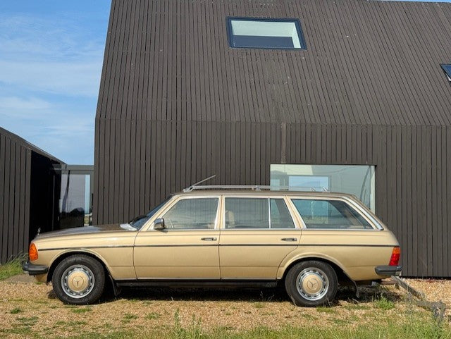 Mercedes Benz 230TE