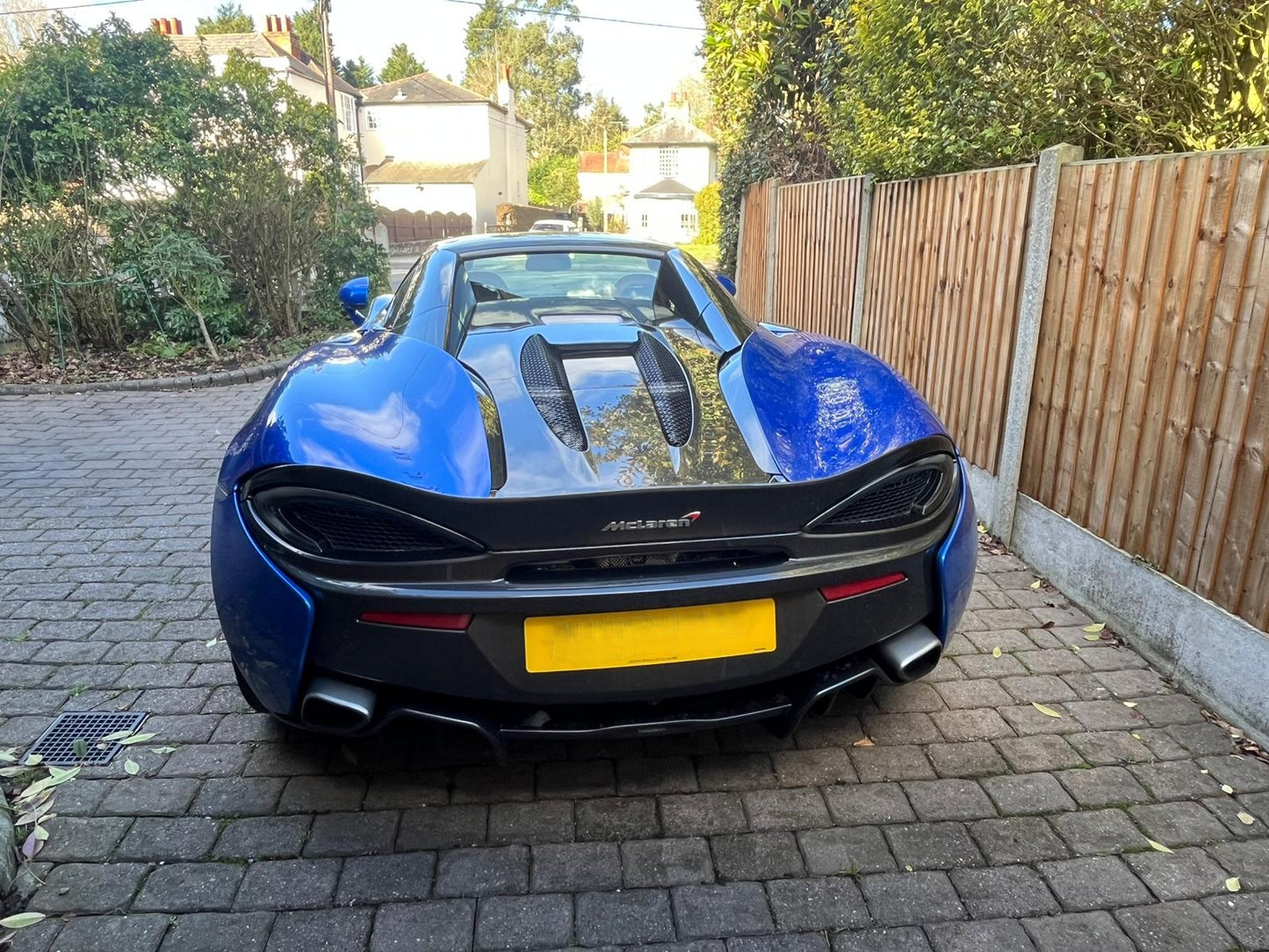 McLaren 570S