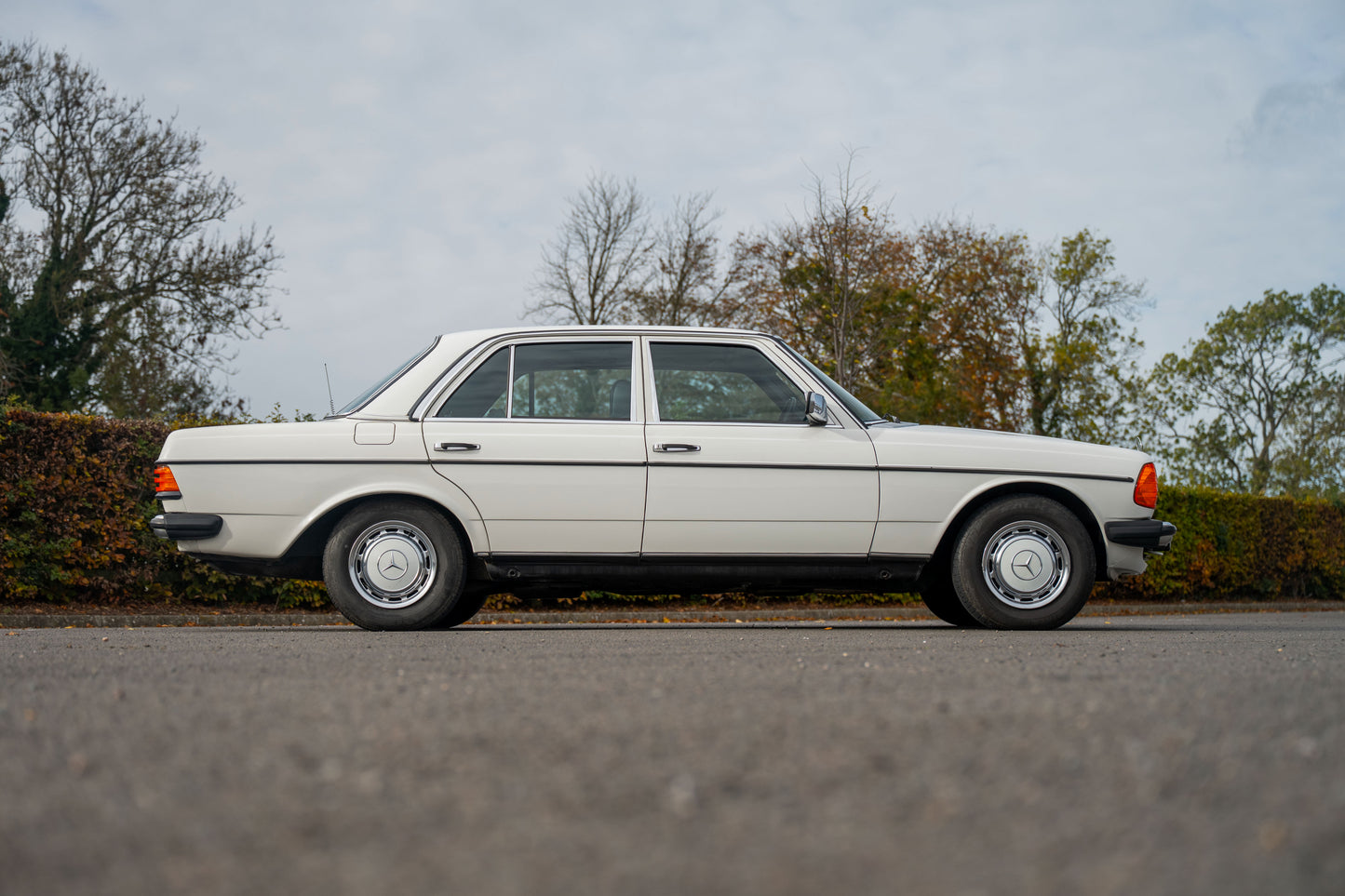Mercedes Benz W123 200
