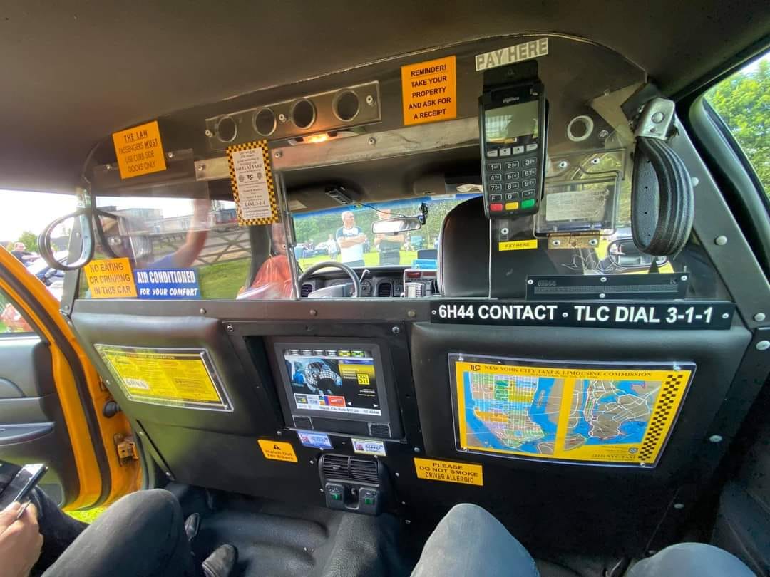 Ford Crown Victoria NYC Taxi