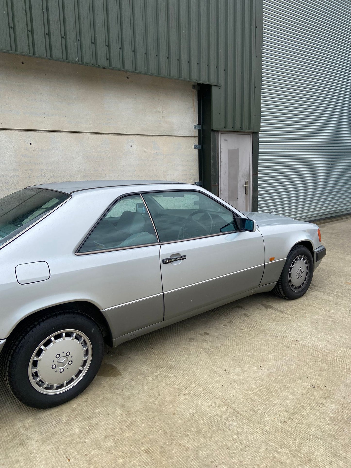 Mercedes Benz 230CE