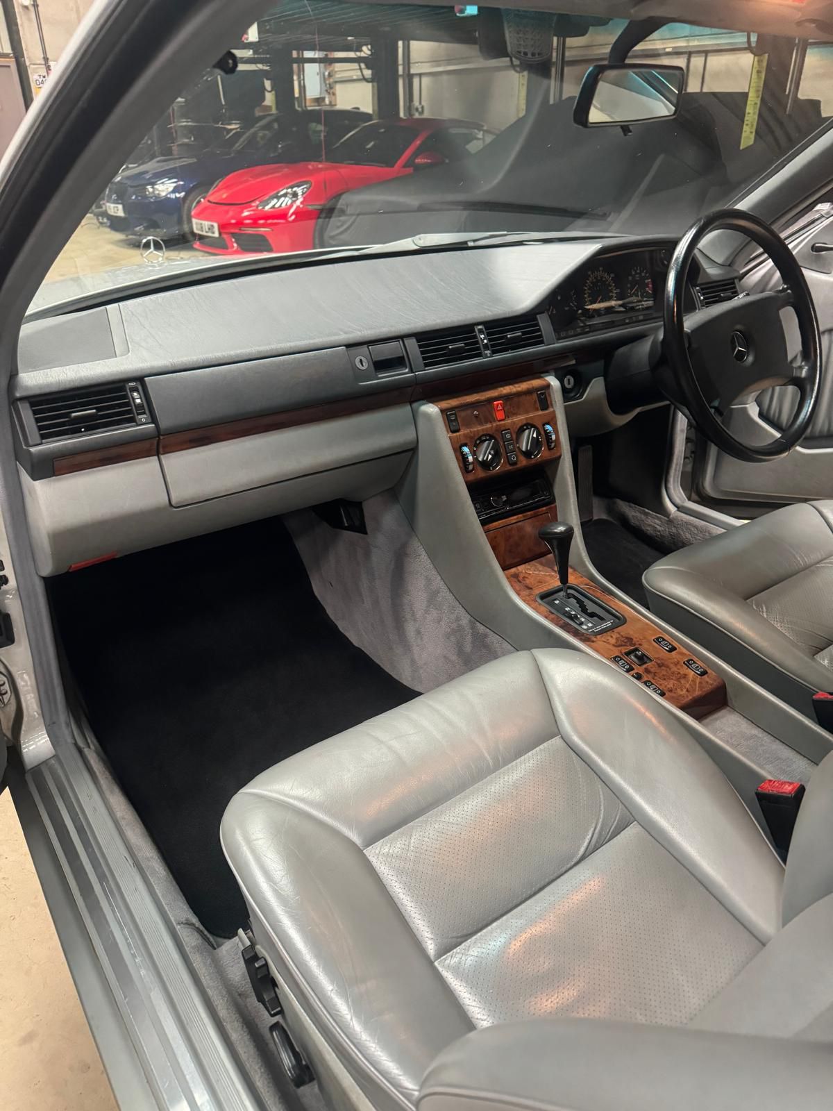 Mercedes Benz 230CE
